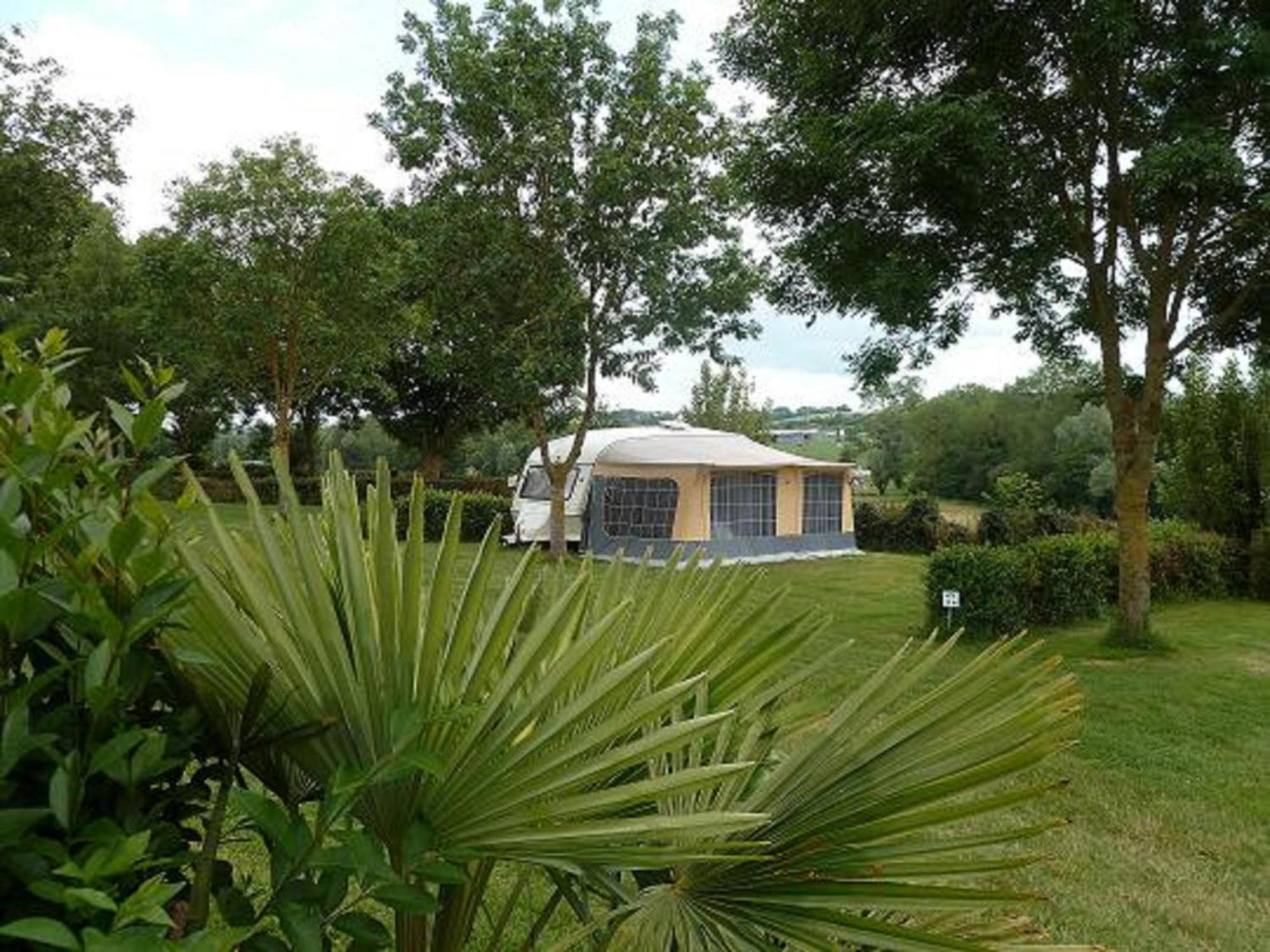 Camping Le Freche A L'Ane Pléboulle Exterior foto
